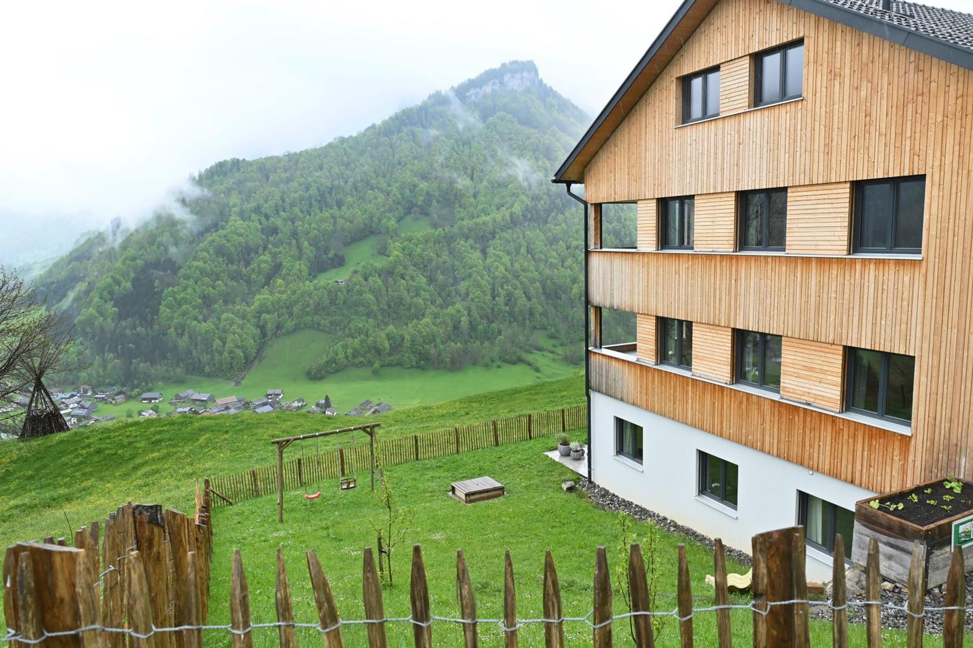 Panoramahof Bergglueck Apartment Mellau Exterior photo